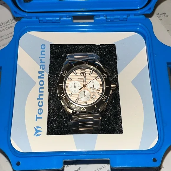 TechnoMarine rose gold invicta watch with 1 slot case and travel case